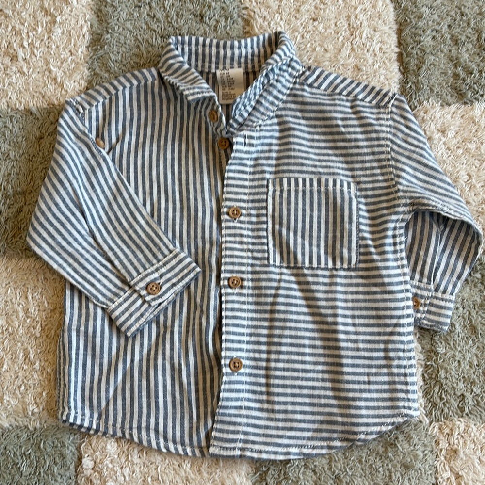 H&M linen blend blue and white striped button down shirt